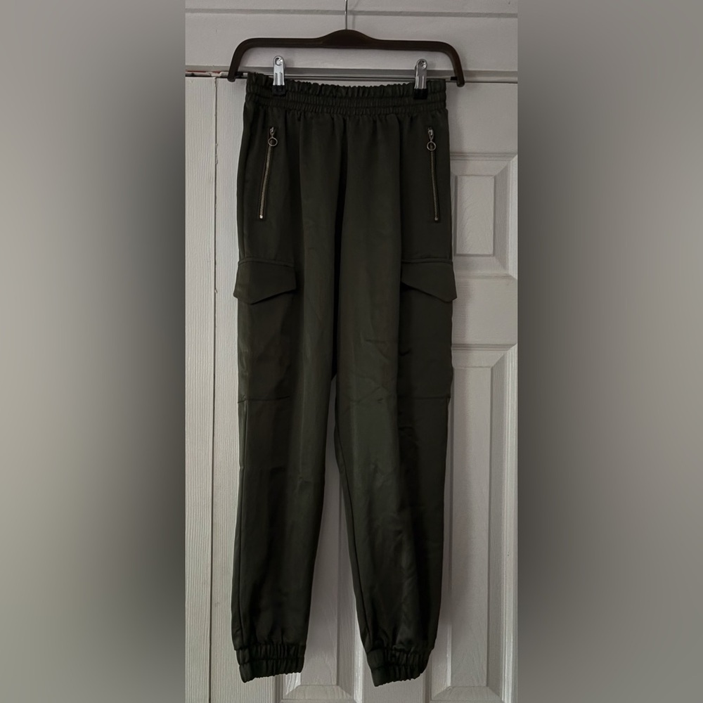 Zara Khaki Satin Utility Trousers Size Small Like New‎